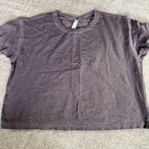 Lululemon Cropped T-Shirt